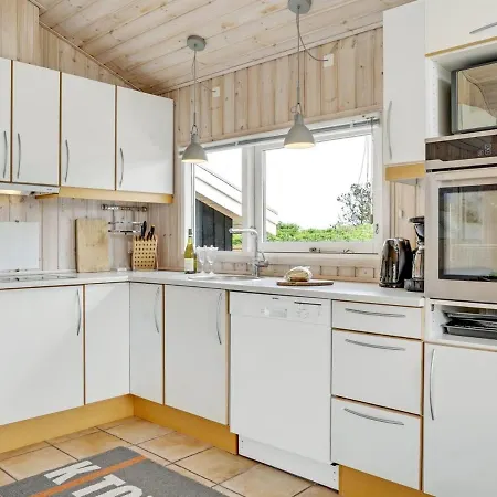 Holiday home Arkil - 300m From The Sea In Nw Jutland By Interhome *