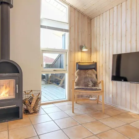 Arkil - 300m From The Sea In Nw Jutland By Interhome Holiday home Hjorring