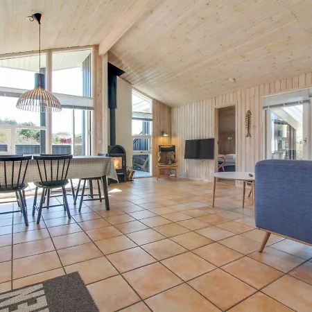 Arkil - 300m From The Sea In Nw Jutland By Interhome Holiday home Hjorring